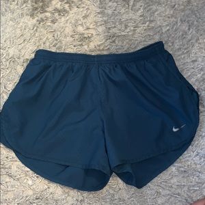 Nike shorts size large